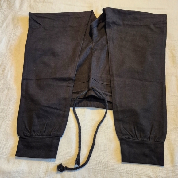 Black women's size 10 black athletic pants, no brand, feel better quality, NWOT - Picture 5 of 6